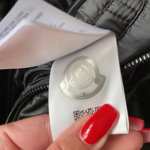 Moncler Giubbotto Genroulaz Leather Jacket - Picture 7 of 8